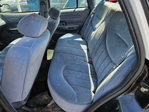 Used 1997 Ford Crown Victoria Police Interceptor RWD image 9