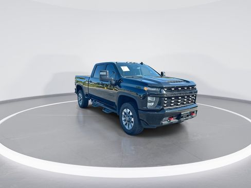 Used 2021 Chevrolet Silverado 2500 Custom w/ Custom Value Package AWD/4WD image 2