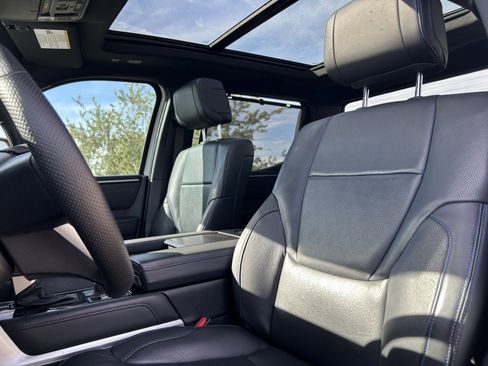 Used 2023 Toyota Tundra Platinum image 1