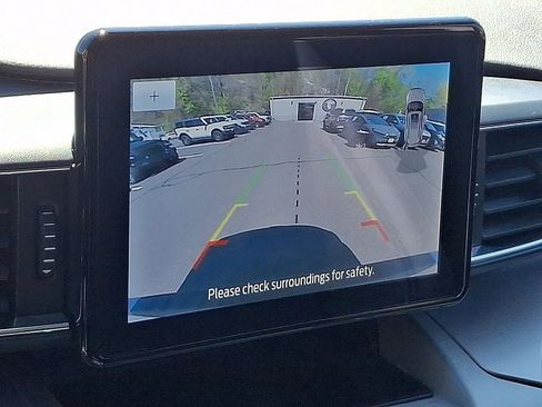 Certified 2023 Ford Explorer XLT w/ Equipment Group 202A AWD/4WD image 21