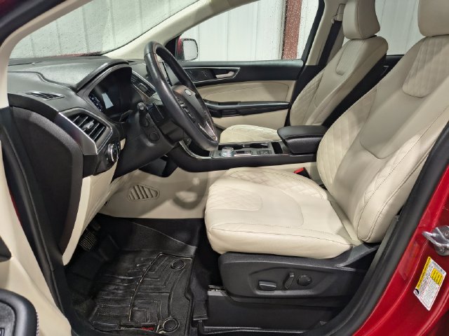 Used 2024 Ford Edge Titanium w/ Equipment Group 301A AWD/4WD image 12