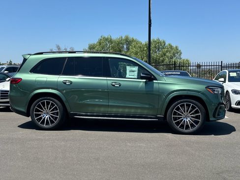 New 2026 Mercedes-Benz GLS 580 4MATIC image 2