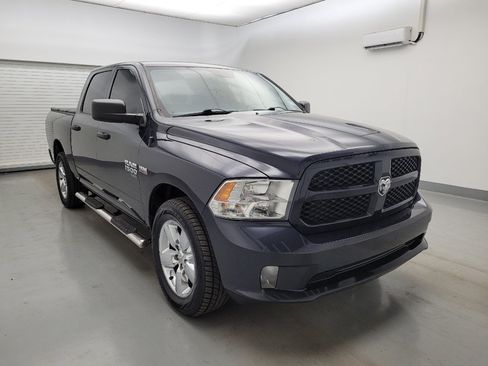 Used 2019 RAM 1500 Express w/ Express Value Package AWD/4WD image 13