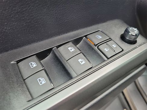 Used 2021 Toyota Tacoma 4x4 Double Cab image 17