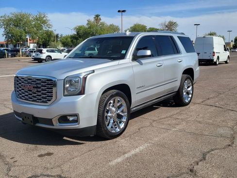 Used 2019 GMC Yukon Denali w/ Denali Ultimate Package RWD image 4
