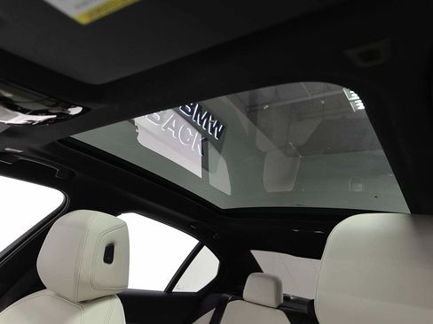 New 2026 BMW 530i w/ Premium Package image 7