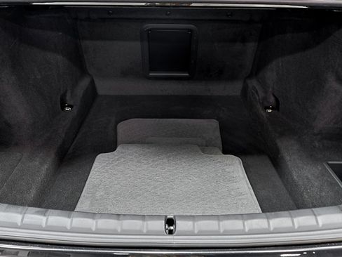 Used 2023 BMW 760i xDrive w/ Executive Package image 29