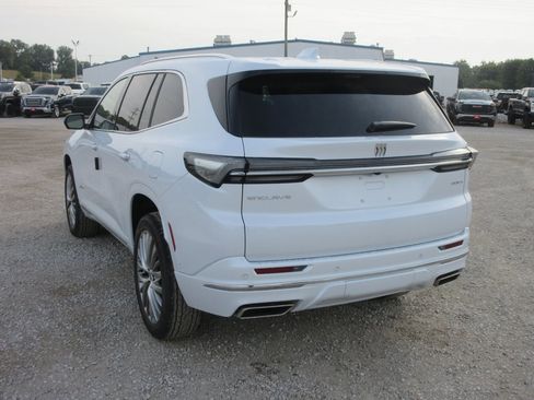 New 2026 Buick Enclave Avenir w/ Super Cruise Package image 8