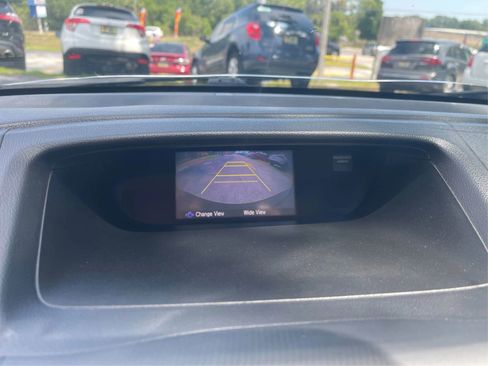 Used 2015 Honda CR-V LX image 16