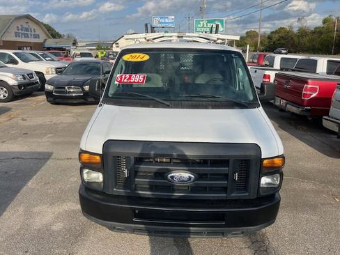 Used 2014 Ford E-150 and Econoline 150 w/ Power Group image 3