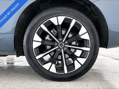 Certified 2026 Volvo XC60 B5 Plus AWD/4WD image 10