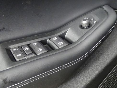 New 2025 Jeep Grand Cherokee L Laredo image 20