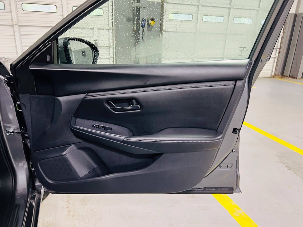 Used 2025 Nissan Sentra S FWD image 30