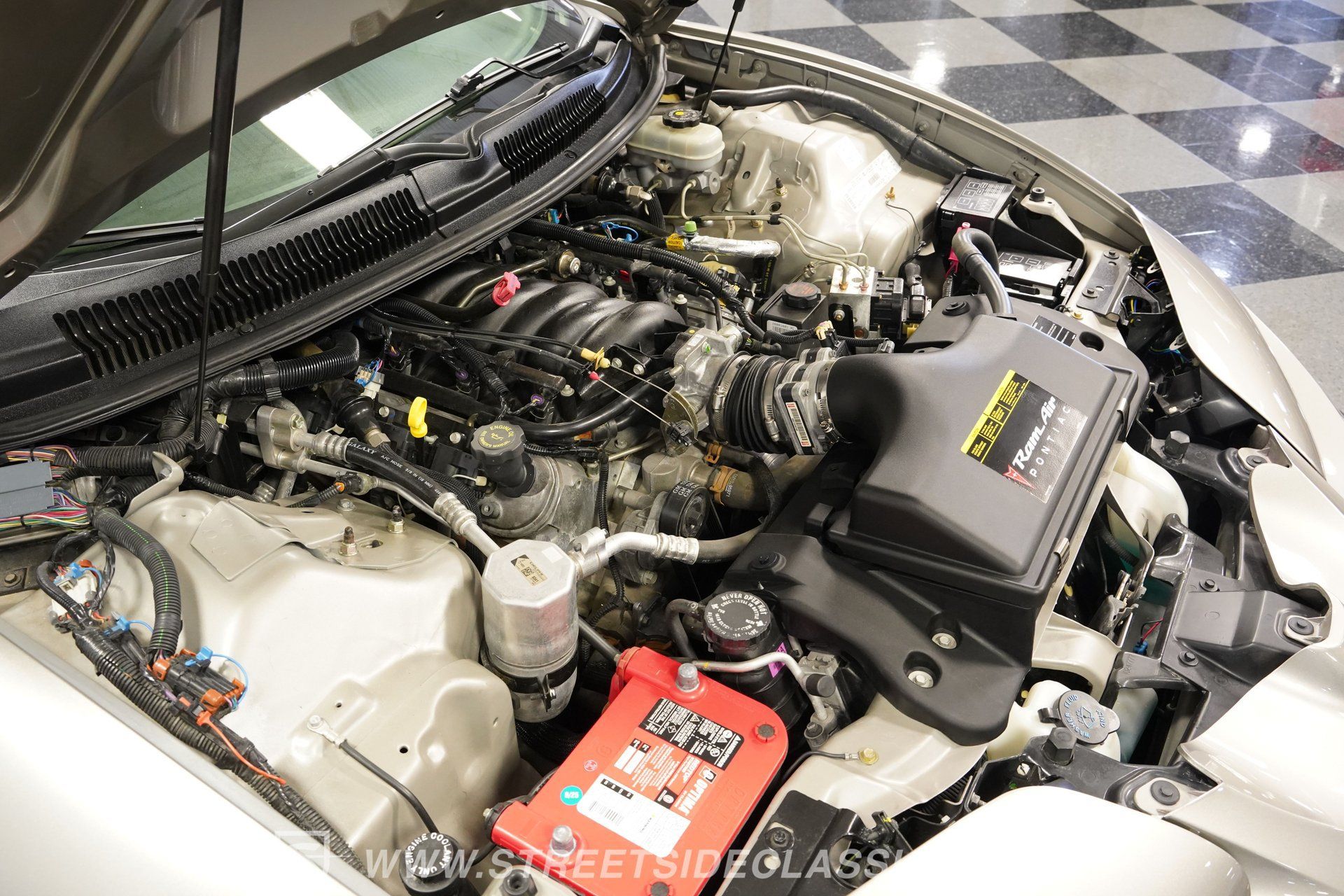 Used 2001 Pontiac Firebird Trans Am RWD image 36