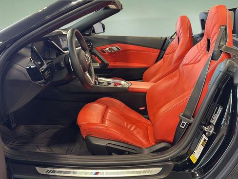 Used 2019 BMW Z4 sDrive30i w/ M Sport Package RWD image 11