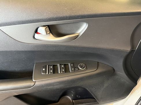 Used 2019 Kia Forte Sedan FWD image 18