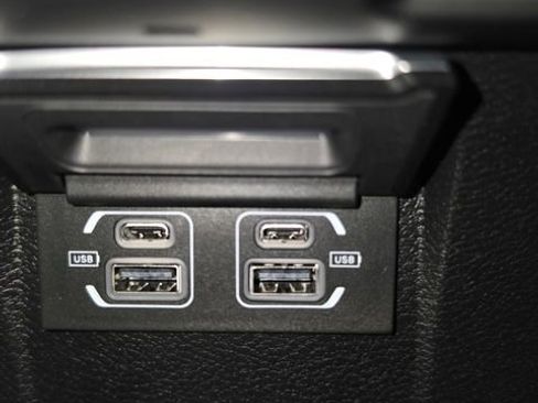 Used 2025 Jeep Gladiator Sport AWD/4WD image 10