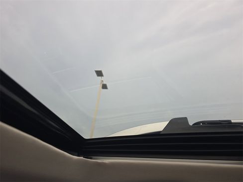 New 2025 Subaru Outback Touring XT image 34