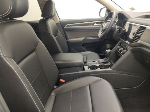 Used 2023 Volkswagen Atlas SE FWD image 21
