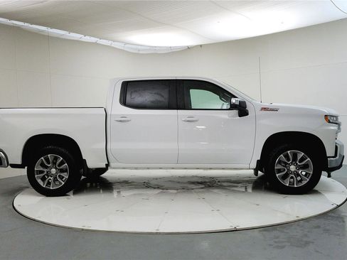 Used 2022 Chevrolet Silverado 1500 LT image 8