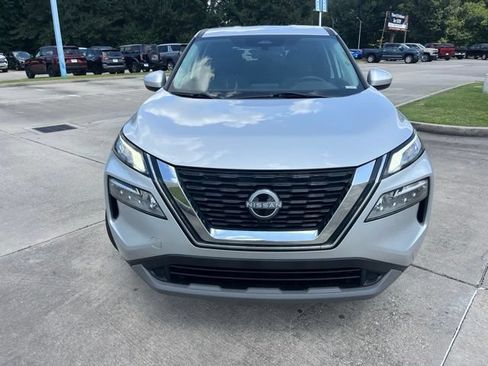 Used 2023 Nissan Rogue SV FWD image 10