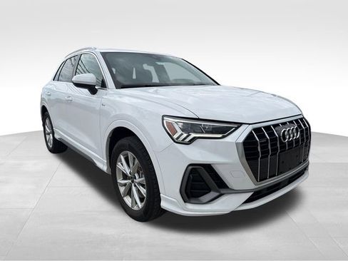 Used 2025 Audi Q3 2.0T Premium AWD/4WD image 3