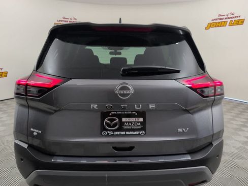 Used 2023 Nissan Rogue SV FWD image 4