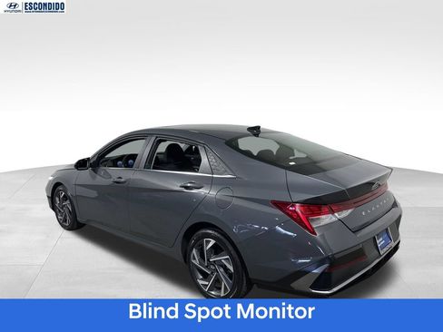 Certified 2025 Hyundai Elantra SEL FWD image 3