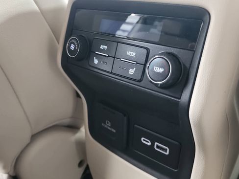 Used 2020 GMC Acadia Denali w/ Trailering Package image 21