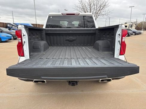 Used 2024 Chevrolet Silverado 1500 LT Trail Boss w/ Protection Package AWD/4WD image 18