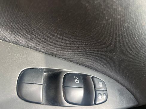 Used 2019 Nissan Sentra S FWD image 23