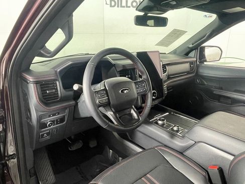 Used 2024 Ford Expedition Limited image 15
