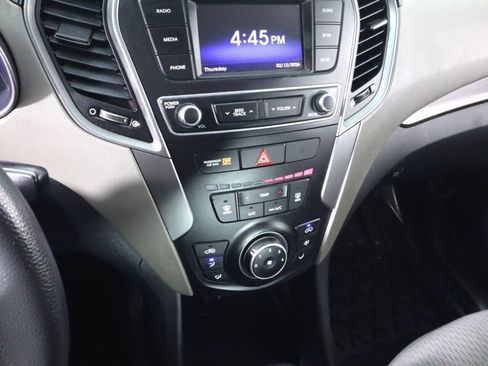 Used 2018 Hyundai Santa Fe Sport image 16