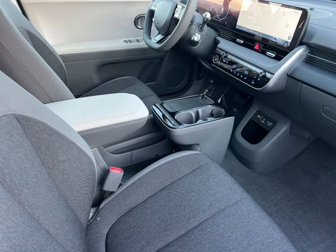 New 2026 Hyundai Ioniq 5 SE image 16