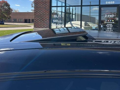 Used 2016 Dodge Challenger R/T image 30