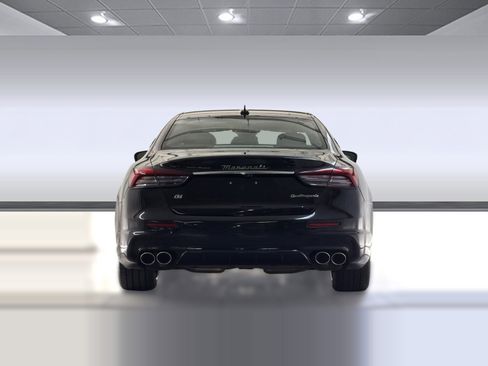 Used 2022 Maserati Quattroporte Modena Q4 AWD/4WD image 10