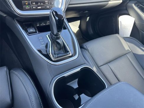 Certified 2025 Subaru Outback Limited image 23