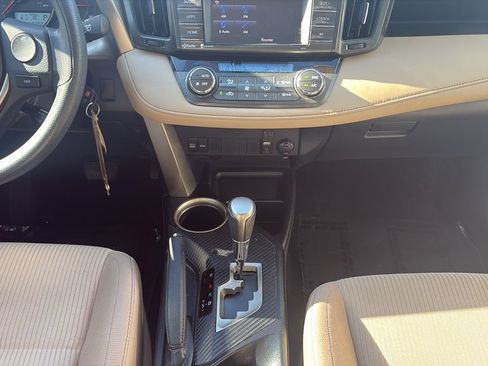 Used 2015 Toyota RAV4 XLE FWD image 15