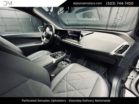 Used 2026 BMW iX xDrive45 AWD/4WD image 19