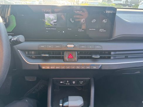 Used 2025 Kia K4 LXS image 8