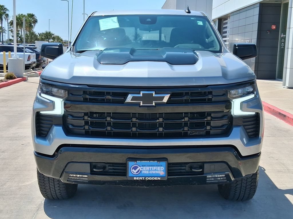 Used 2025 Chevrolet Silverado 1500 LT Trail Boss w/ Convenience Package II AWD/4WD image 2