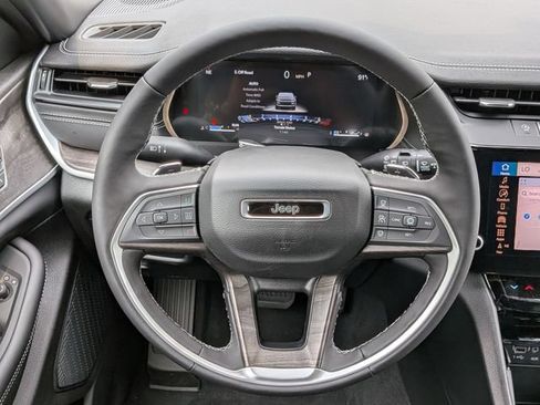 New 2026 Jeep Grand Cherokee Limited AWD/4WD image 19