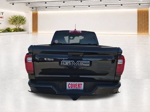 New 2026 GMC Canyon Denali w/ LPO, Denali Black Edition AWD/4WD image 11