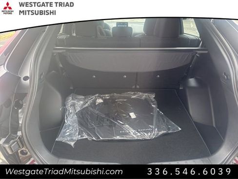 New 2025 Mitsubishi Eclipse Cross LE image 14