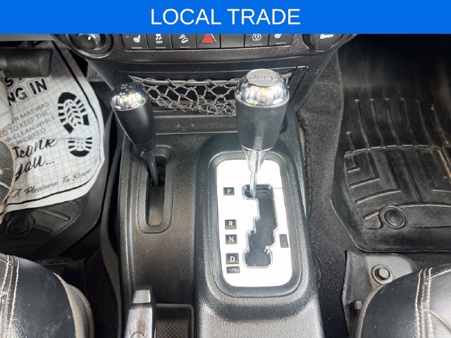 Used 2017 Jeep Wrangler Unlimited Sahara w/ Connectivity Group AWD/4WD image 22