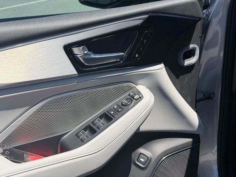 Certified 2024 Acura MDX FWD w/ Technology Package image 7