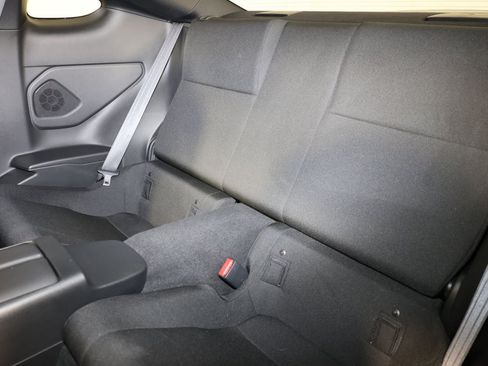 Used 2023 Toyota GR86 RWD image 9