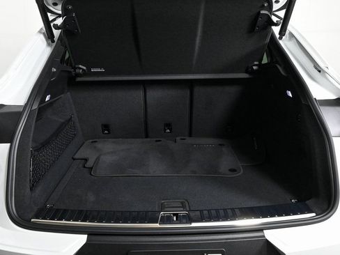 Certified 2026 Porsche Cayenne Coupe AWD/4WD image 32