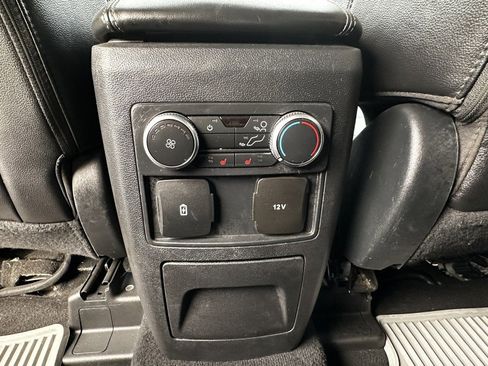 Used 2022 Ford Explorer Limited RWD image 16