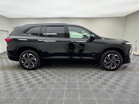 Used 2025 Buick Enclave Sport Touring FWD image 6